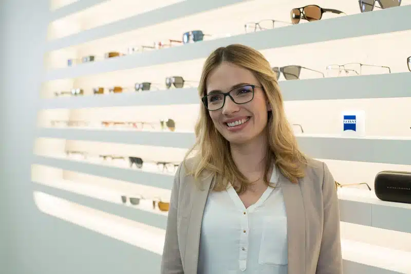 Comment choisir le meilleur opticien pour vos besoins en santé visuelle