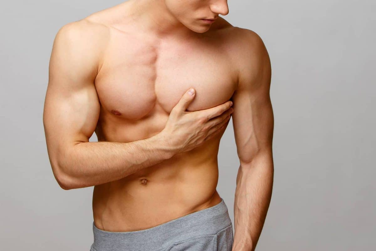 Tout savoir sur la liposuccion de la poitrine chez les hommes