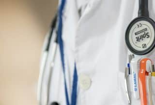 Médecin remplaçant : comment en trouver un ?
